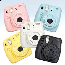 Fujifilm instax mini 8 香港街头捕捉片刻的魔法拍立得相机
